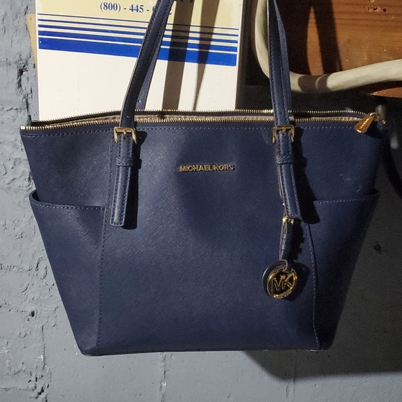 Michael Kors Handbags - Michael Kors Bag